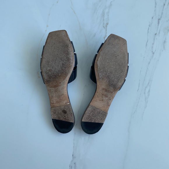Saint Laurent Nu Pied Tribute Flat Sandals - Picture 4 of 6